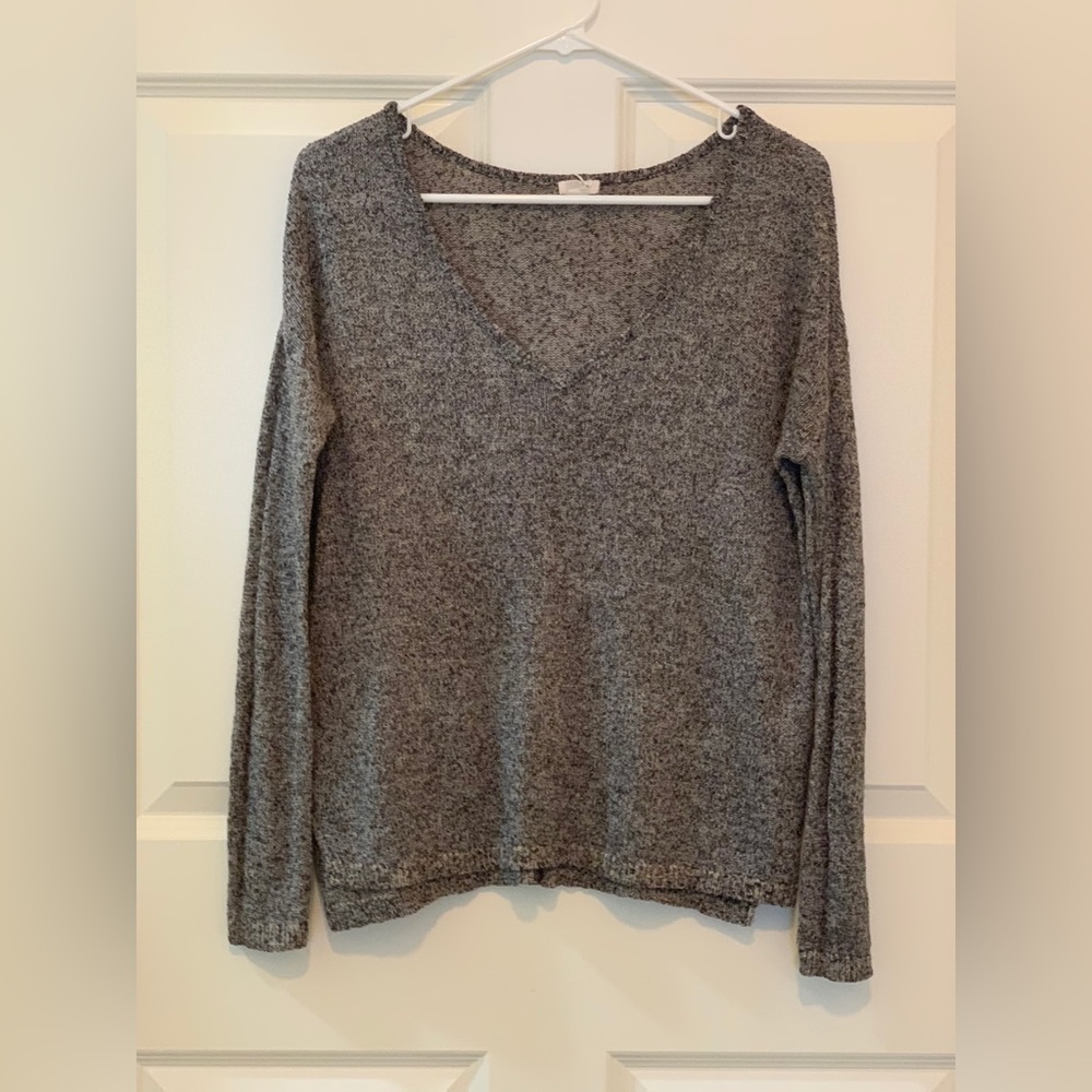 Garage Gray V-Neck Women's Knit Top.  Size-X-Small